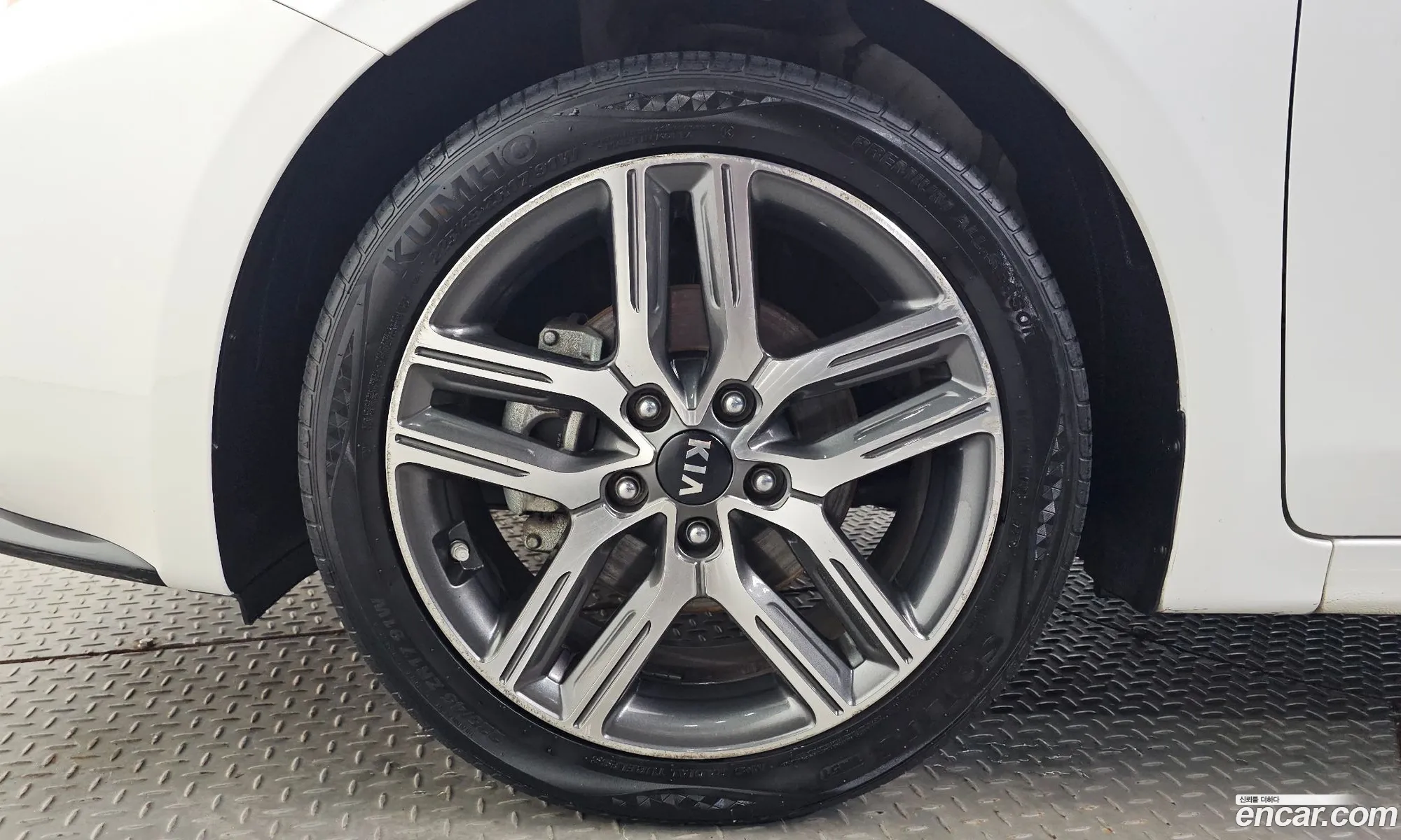 Kia K3 2018 — 4