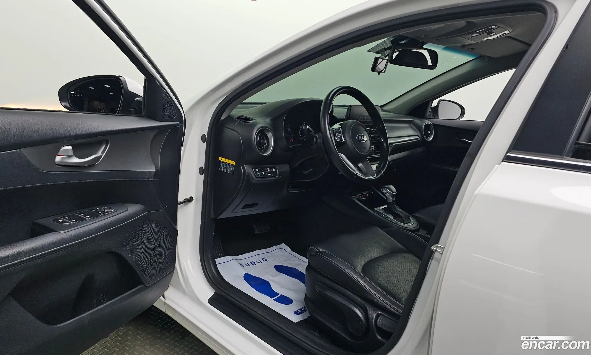 Kia K3 2018 — 20