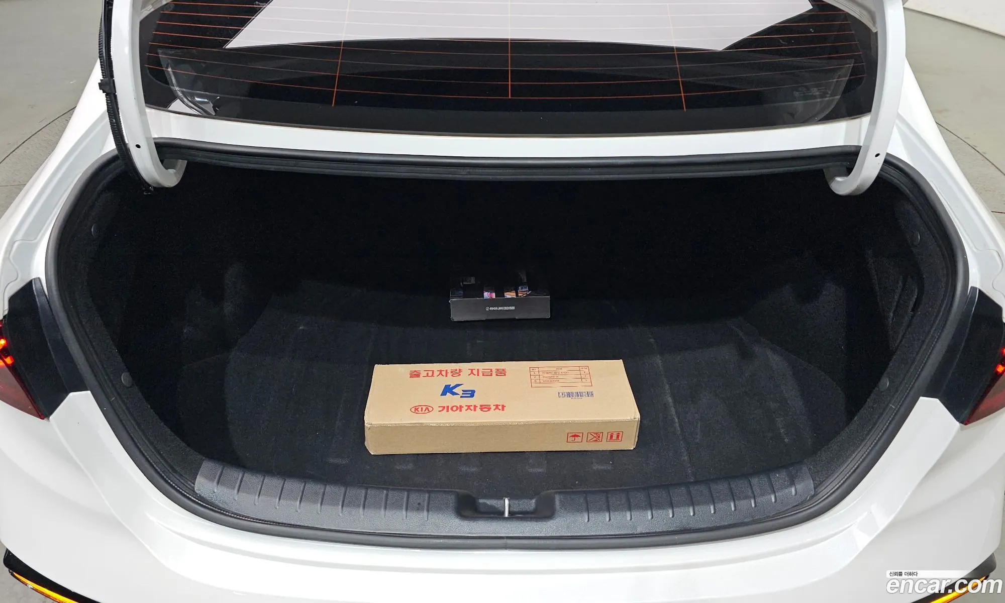 Kia K3 2018 — 9