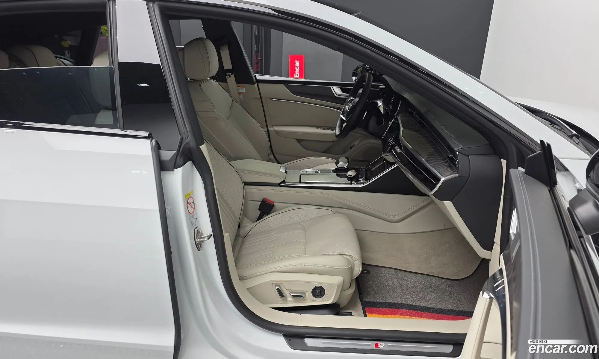 Audi A7 2025 WAUZZZF28SN046849 — 9