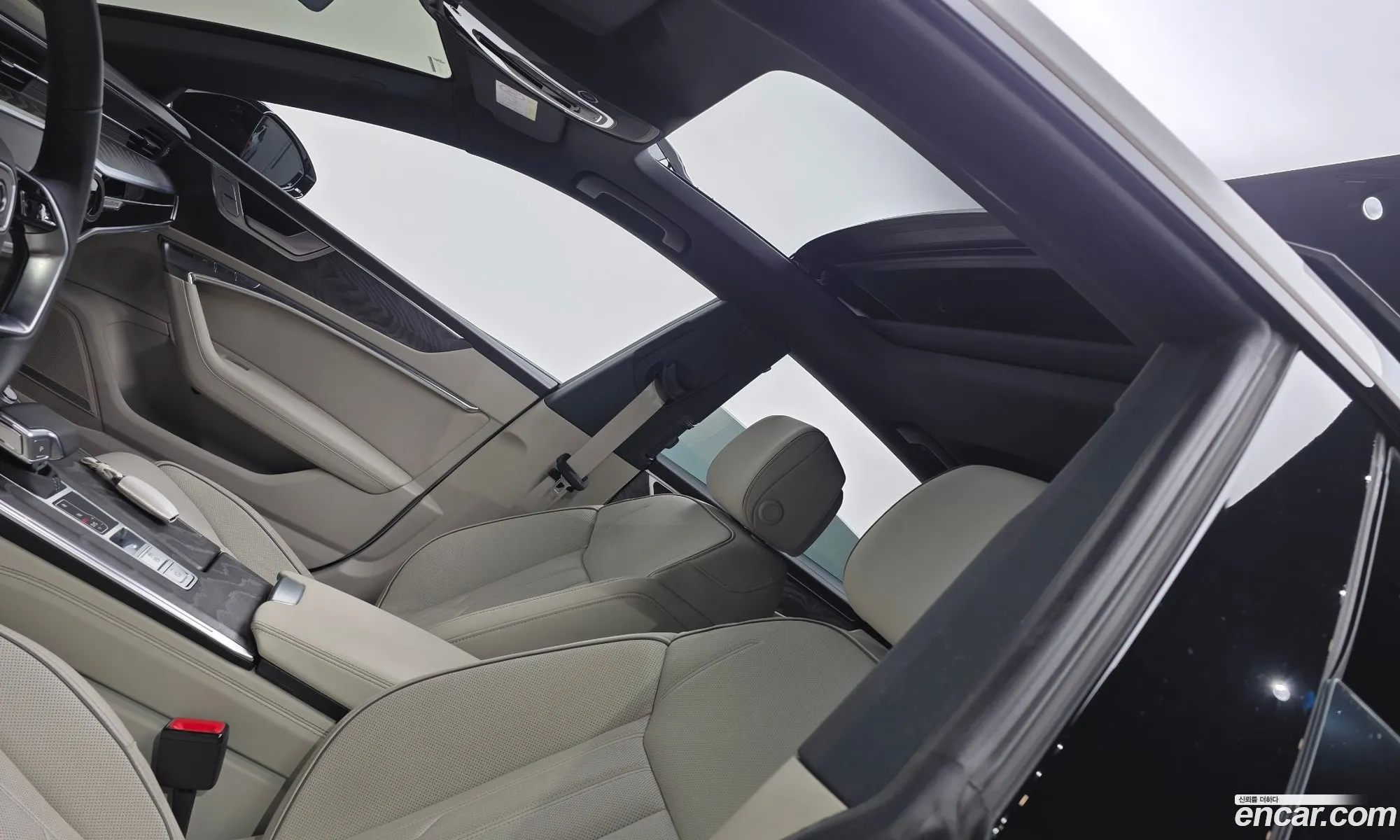 Audi A7 2025 WAUZZZF28SN046849 — 7