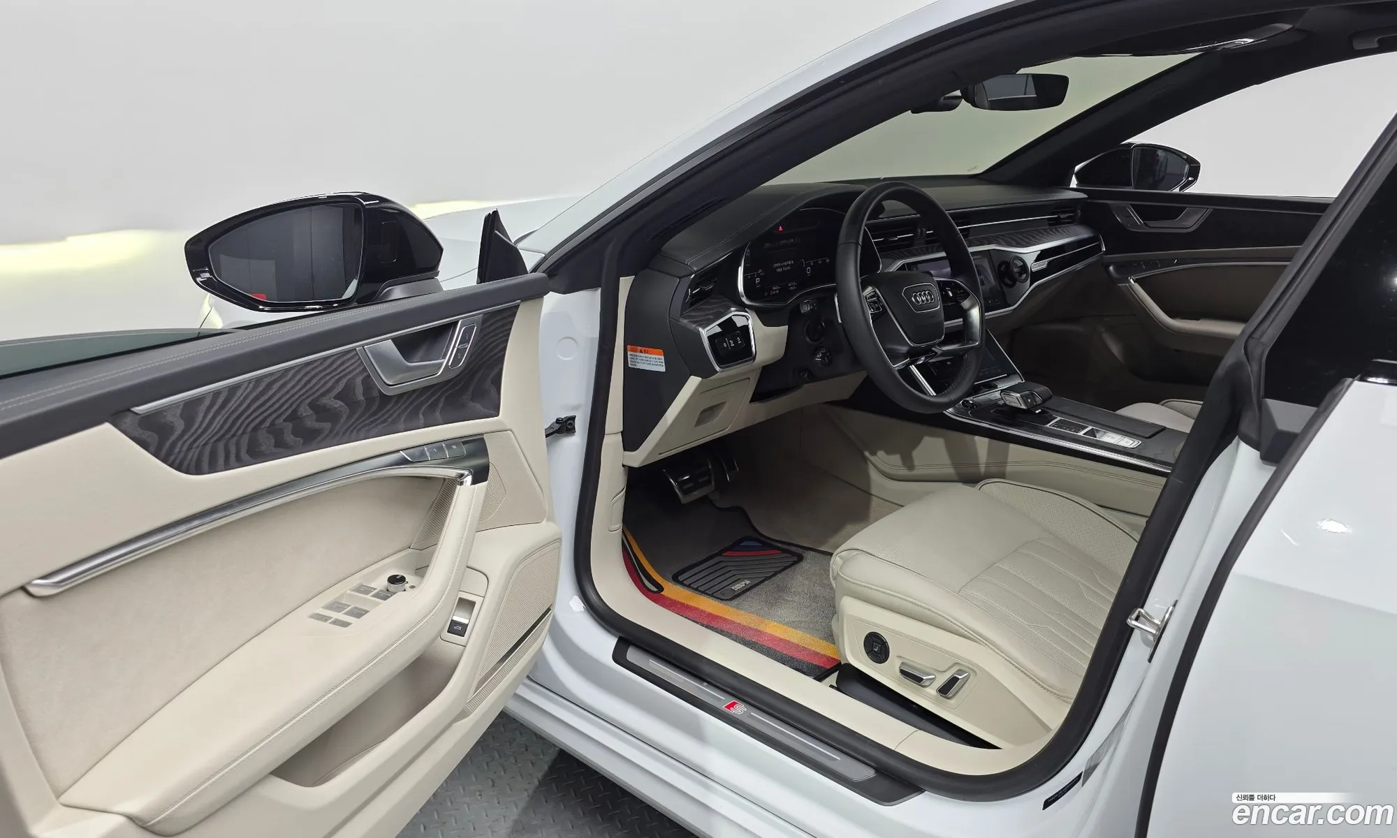 Audi A7 2025 WAUZZZF28SN046849 — 18