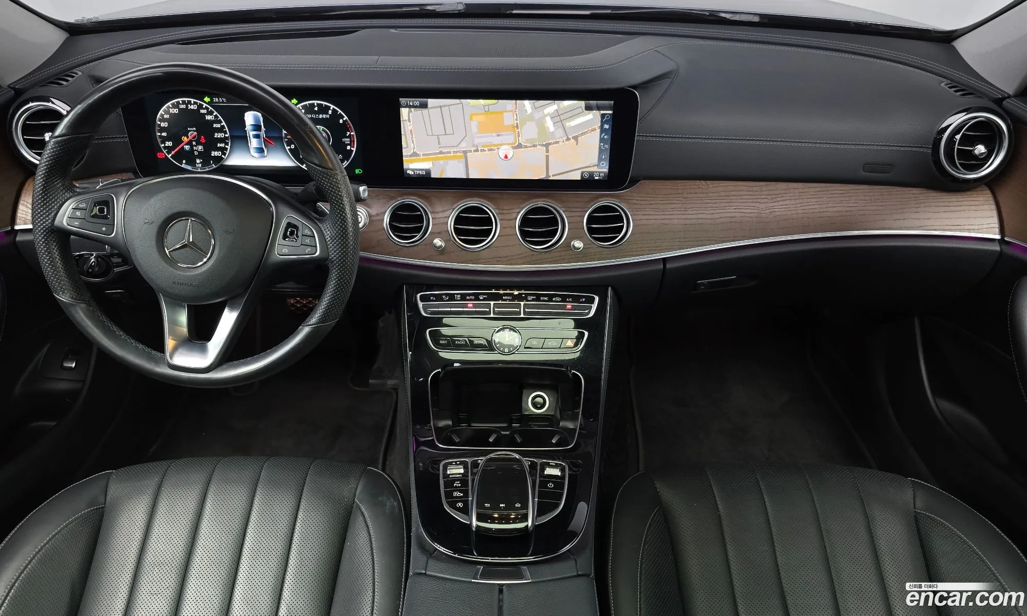 Mercedes-Benz E-Class W213 2017 WDDZF4JB5HA210599 — 21