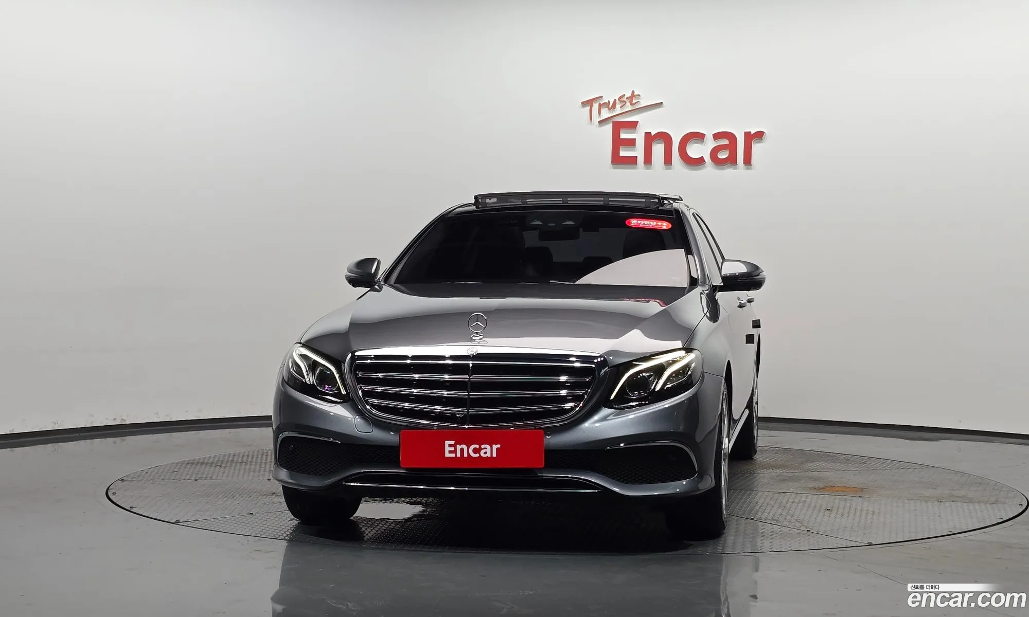 Mercedes-Benz E-Class W213 2017 WDDZF4JB5HA210599 — 28