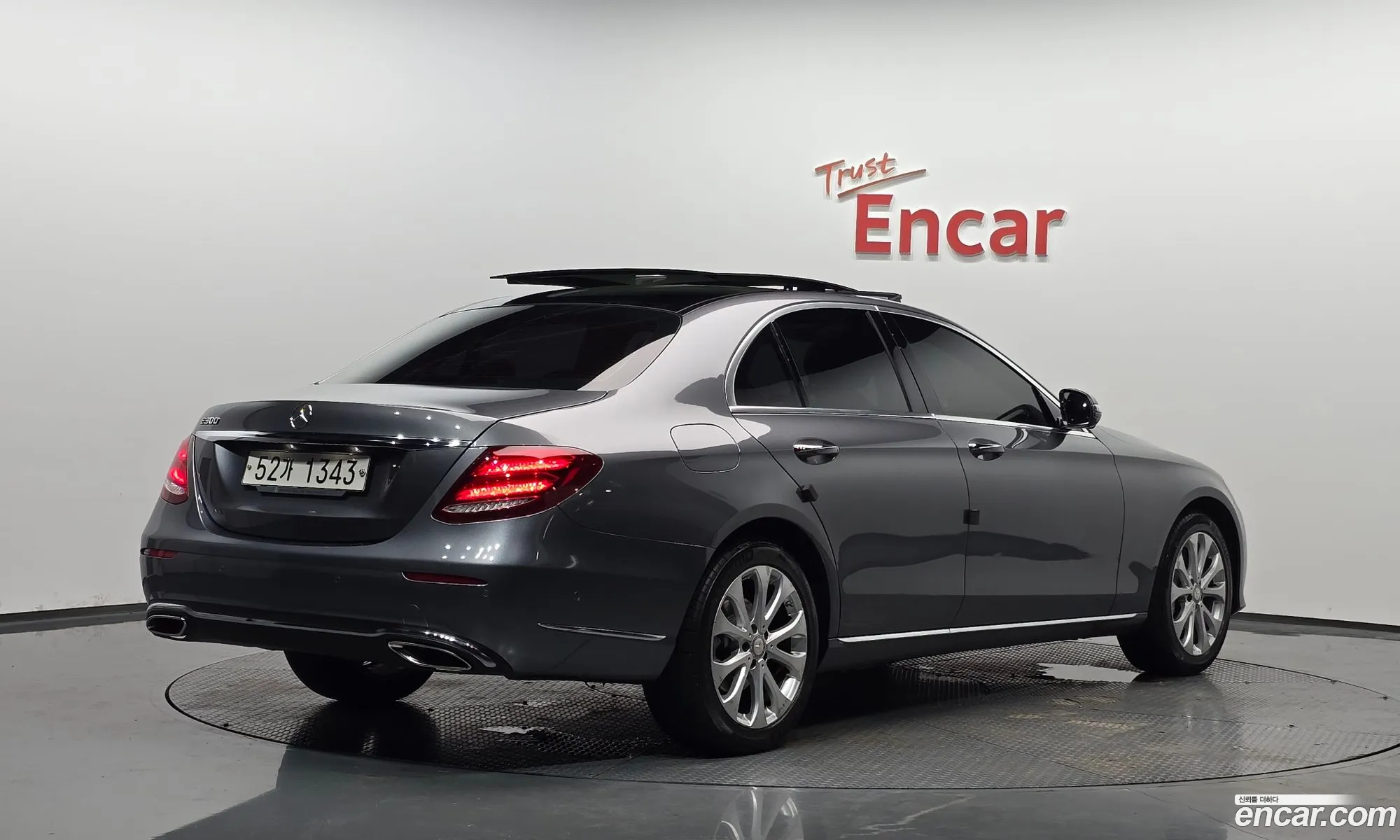 Mercedes-Benz E-Class W213 2017 WDDZF4JB5HA210599 — 20