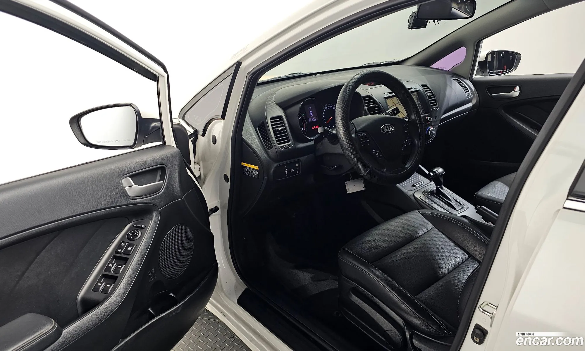 Kia K3 2014 — 7