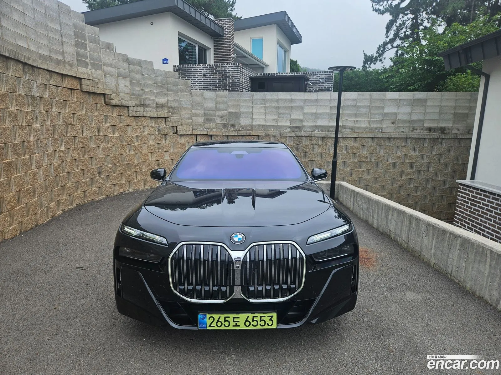 BMW 7 Series 2025 — 7