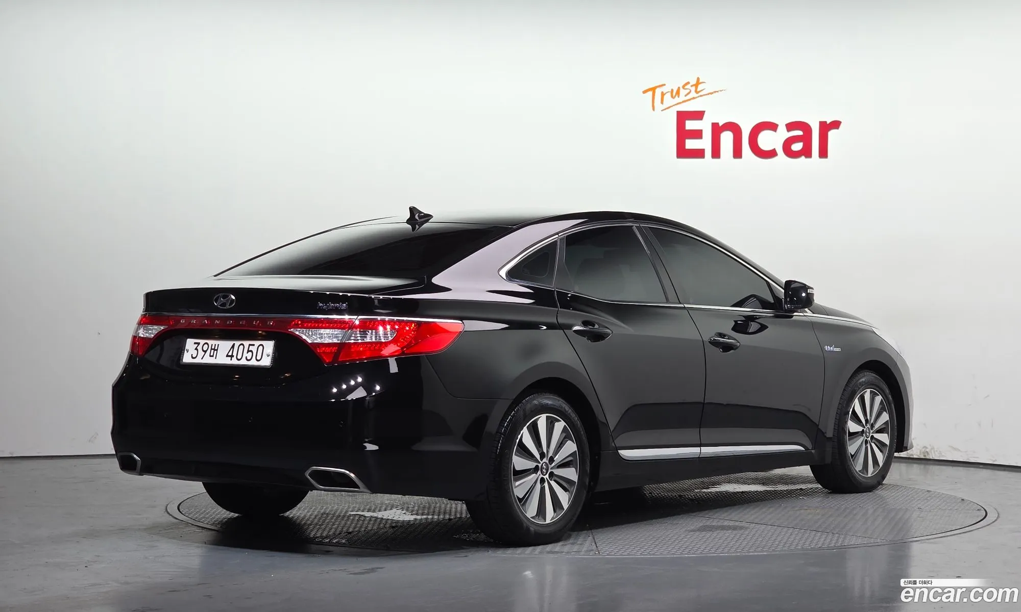 Hyundai Grandeur HG Hybrid 2015 — 5