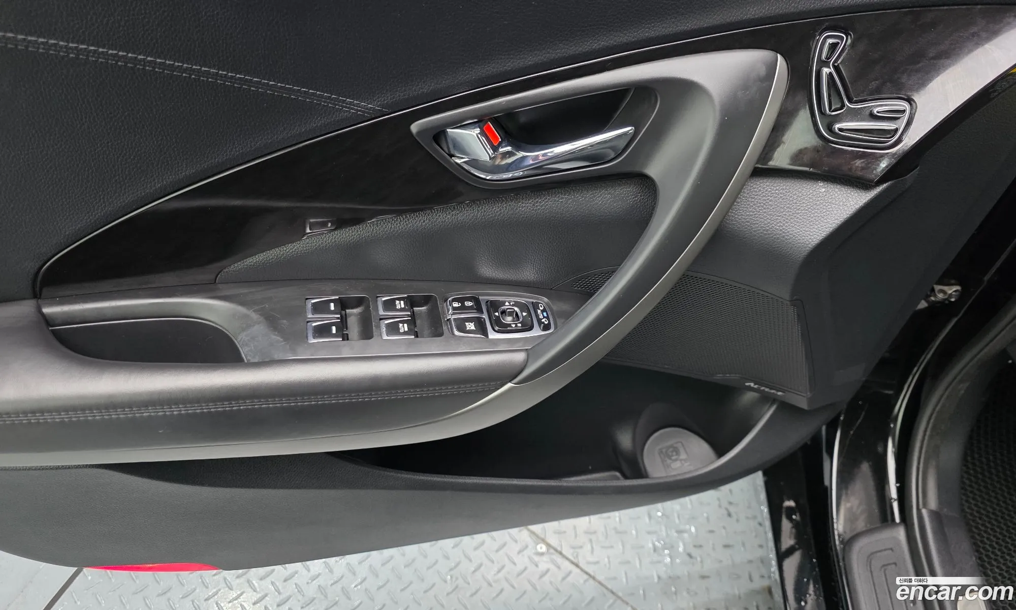 Hyundai Grandeur HG Hybrid 2015 — 11