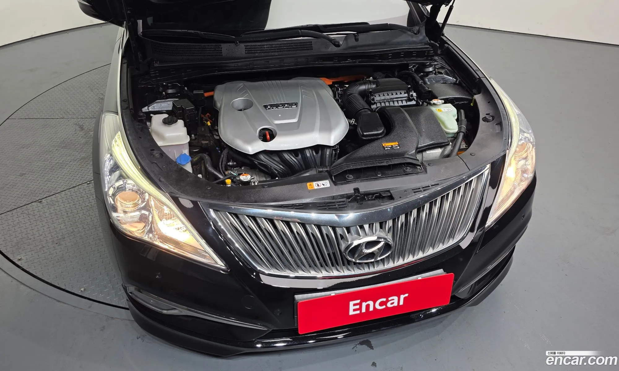 Hyundai Grandeur HG Hybrid 2015 — 9
