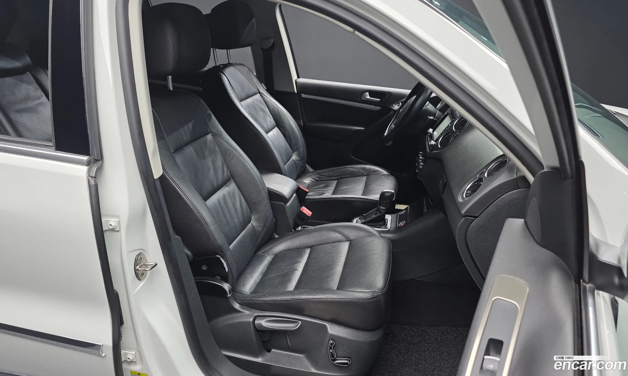 Volkswagen Tiguan 2016 — 14