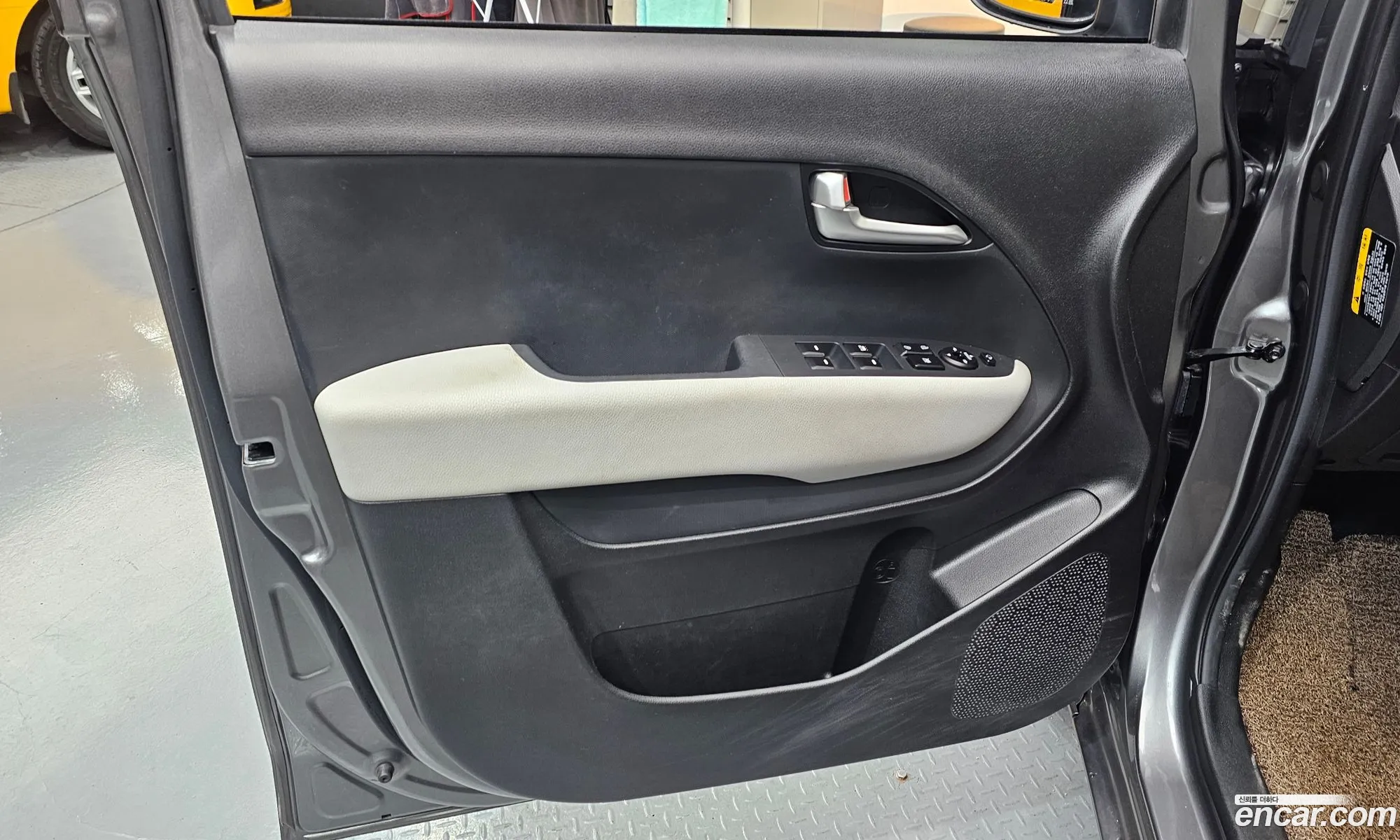 Kia Kia Ray EV 2024 — 21