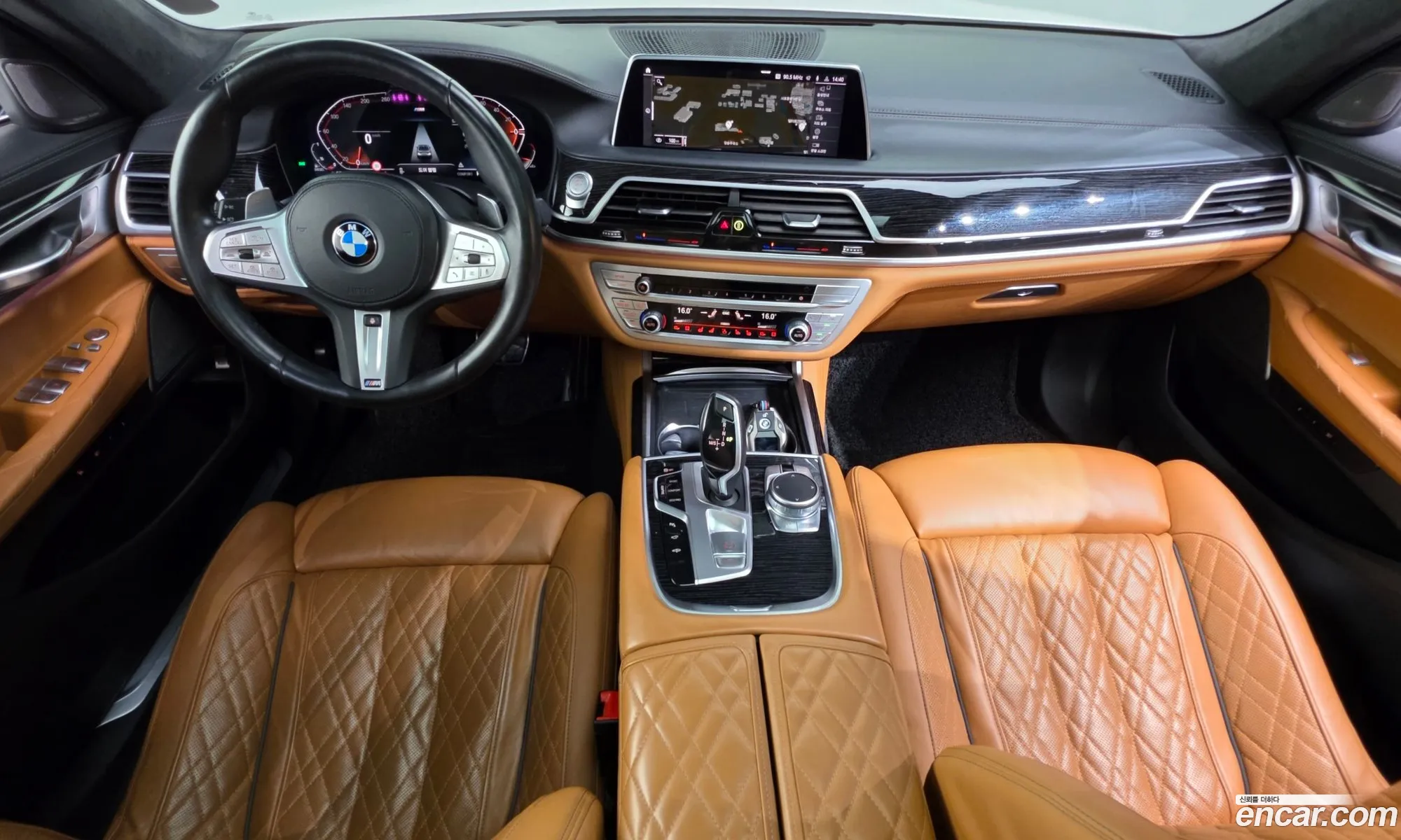 BMW 7 Series 2021 WBA7B8106MCG42460 — 27