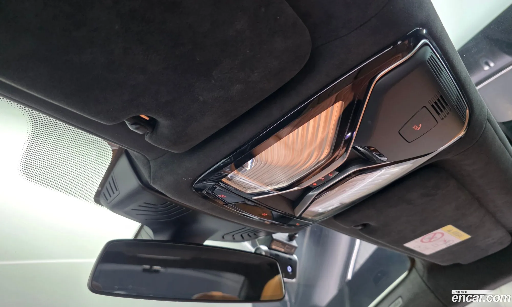 BMW 7 Series 2021 WBA7B8106MCG42460 — 24