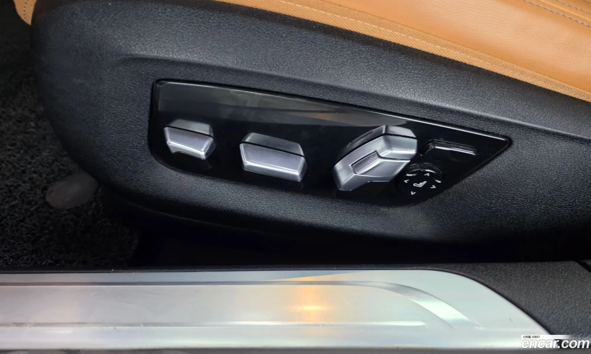 BMW 7 Series 2021 WBA7B8106MCG42460 — 17