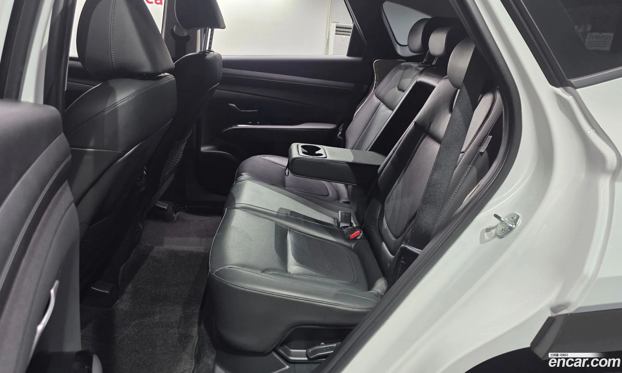 Hyundai Tucson Hybrid 2024 — 27