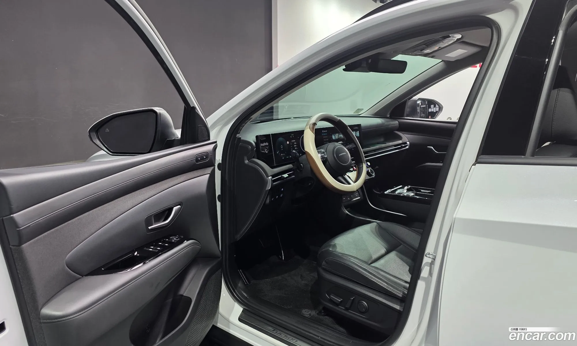 Hyundai Tucson Hybrid 2024 — 18