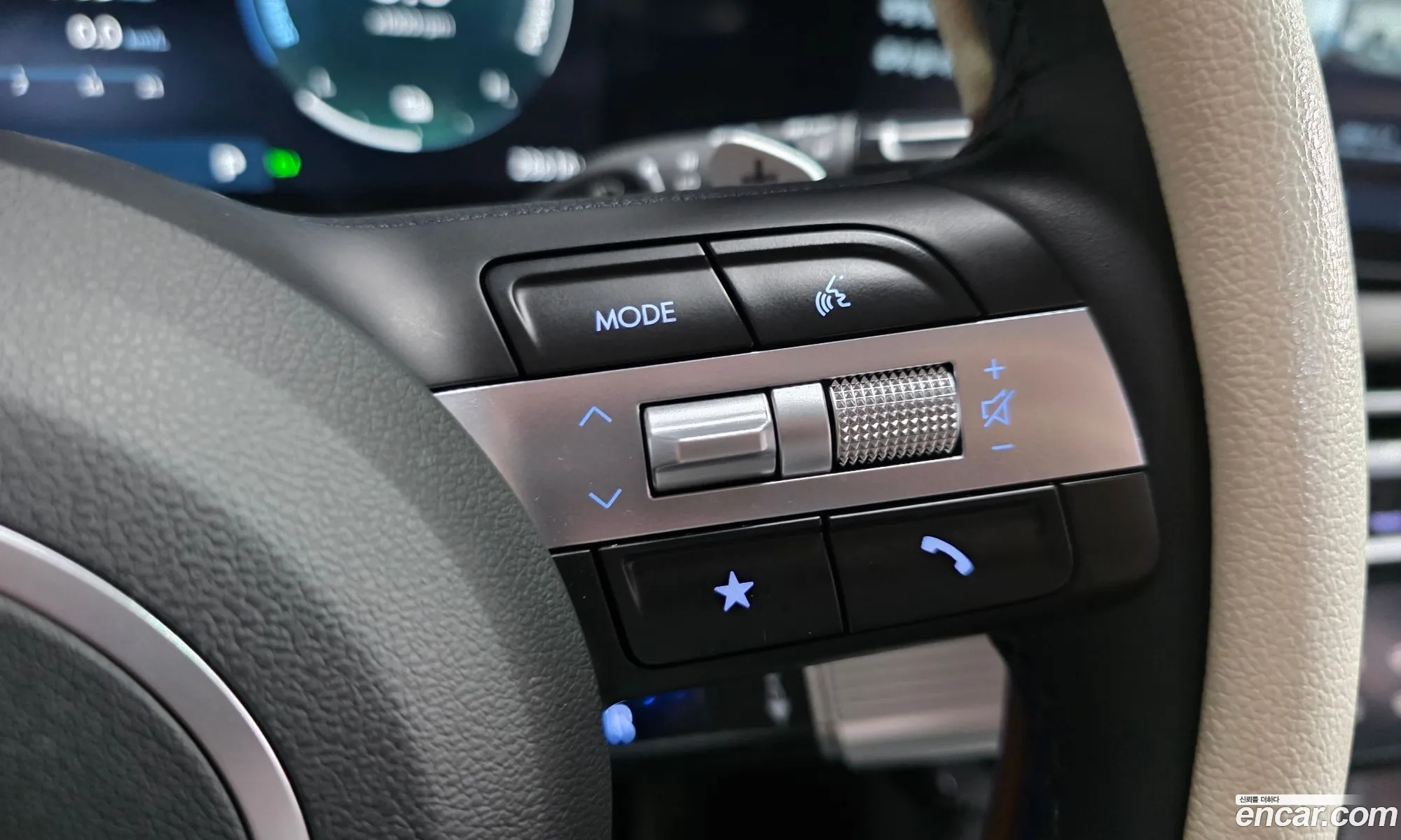 Hyundai Tucson Hybrid 2024 — 25