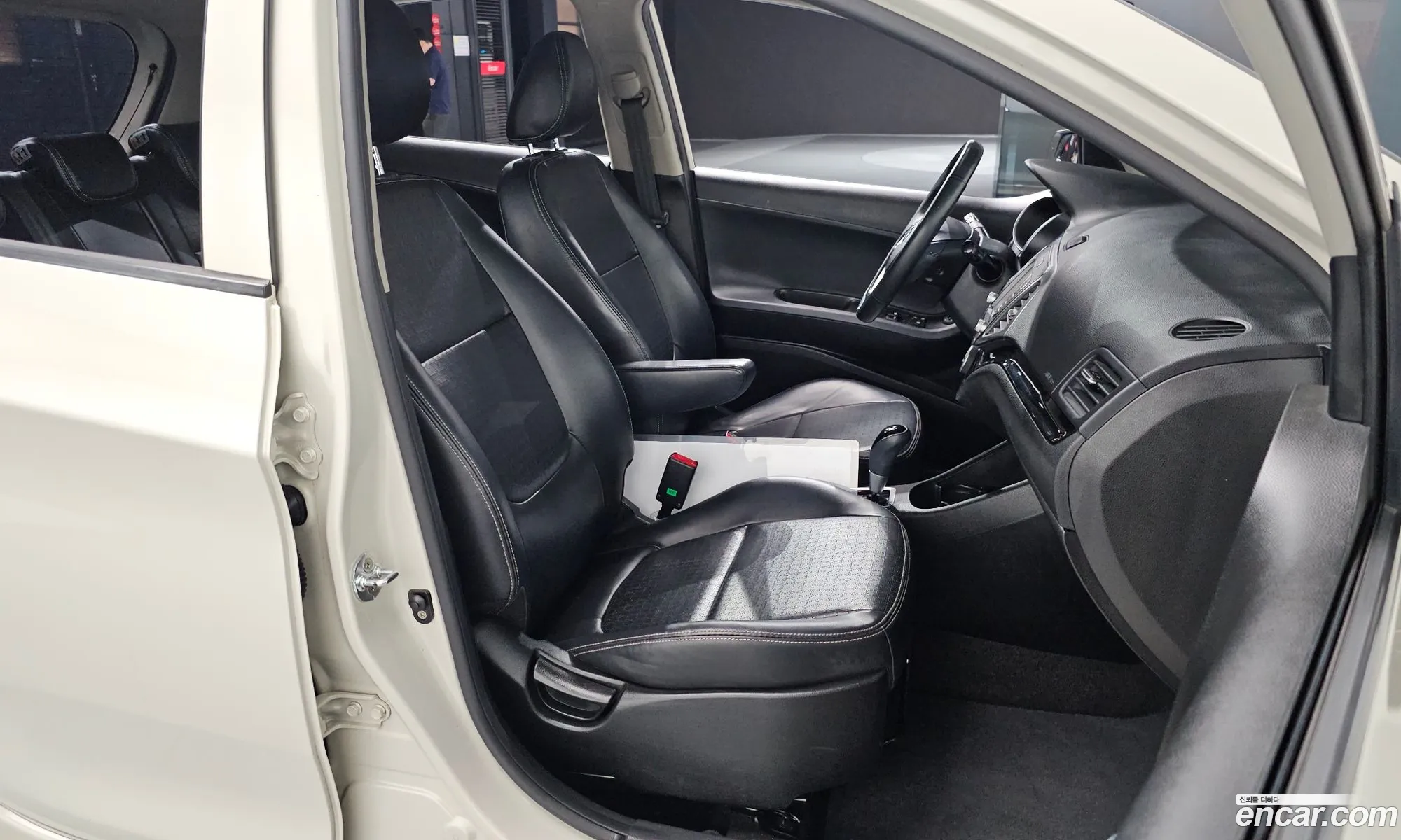 Kia Morning 2016 — 13
