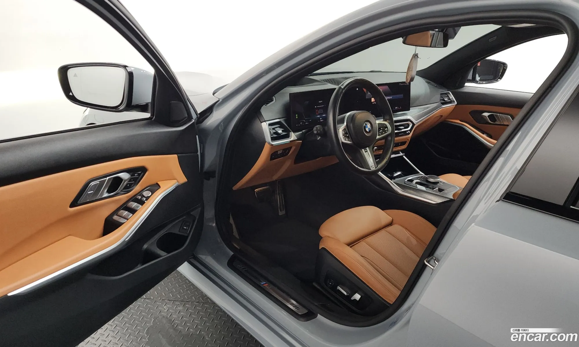 BMW 3 Series 2023 — 4