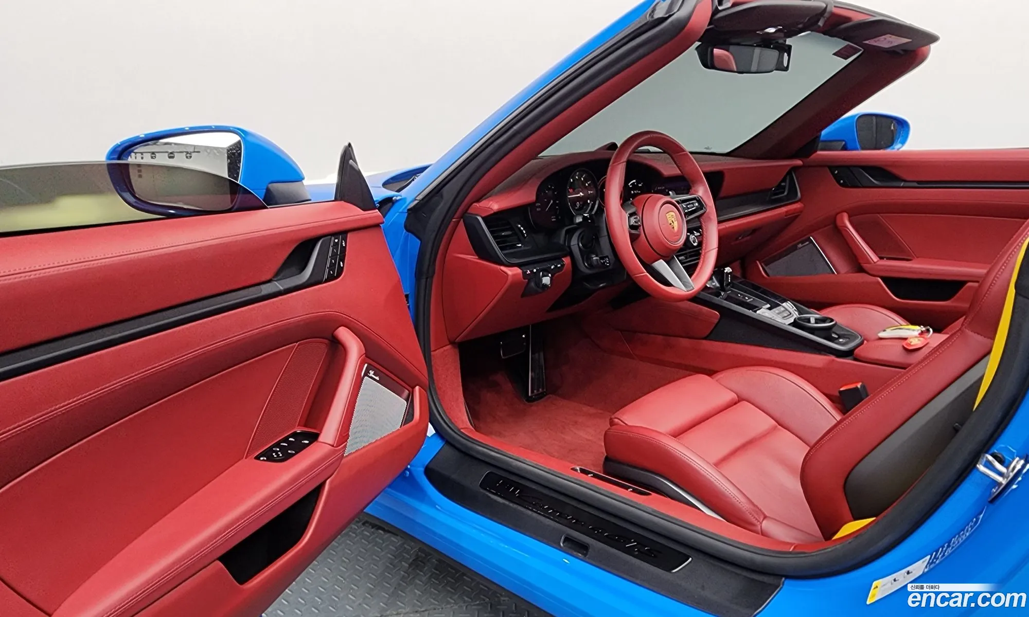 Porsche 911 2023 WP0CB299111111111 — 13