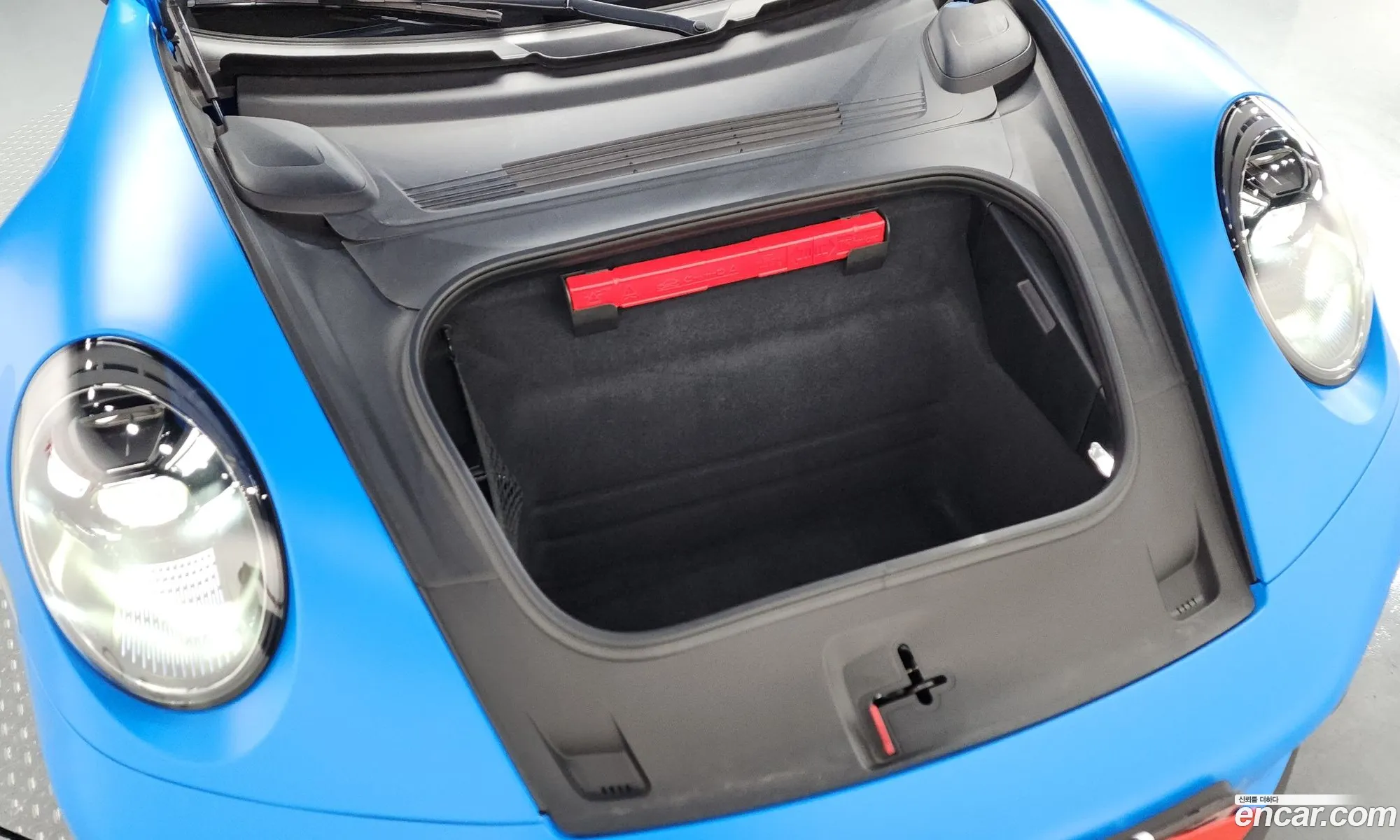 Porsche 911 2023 WP0CB299111111111 — 36