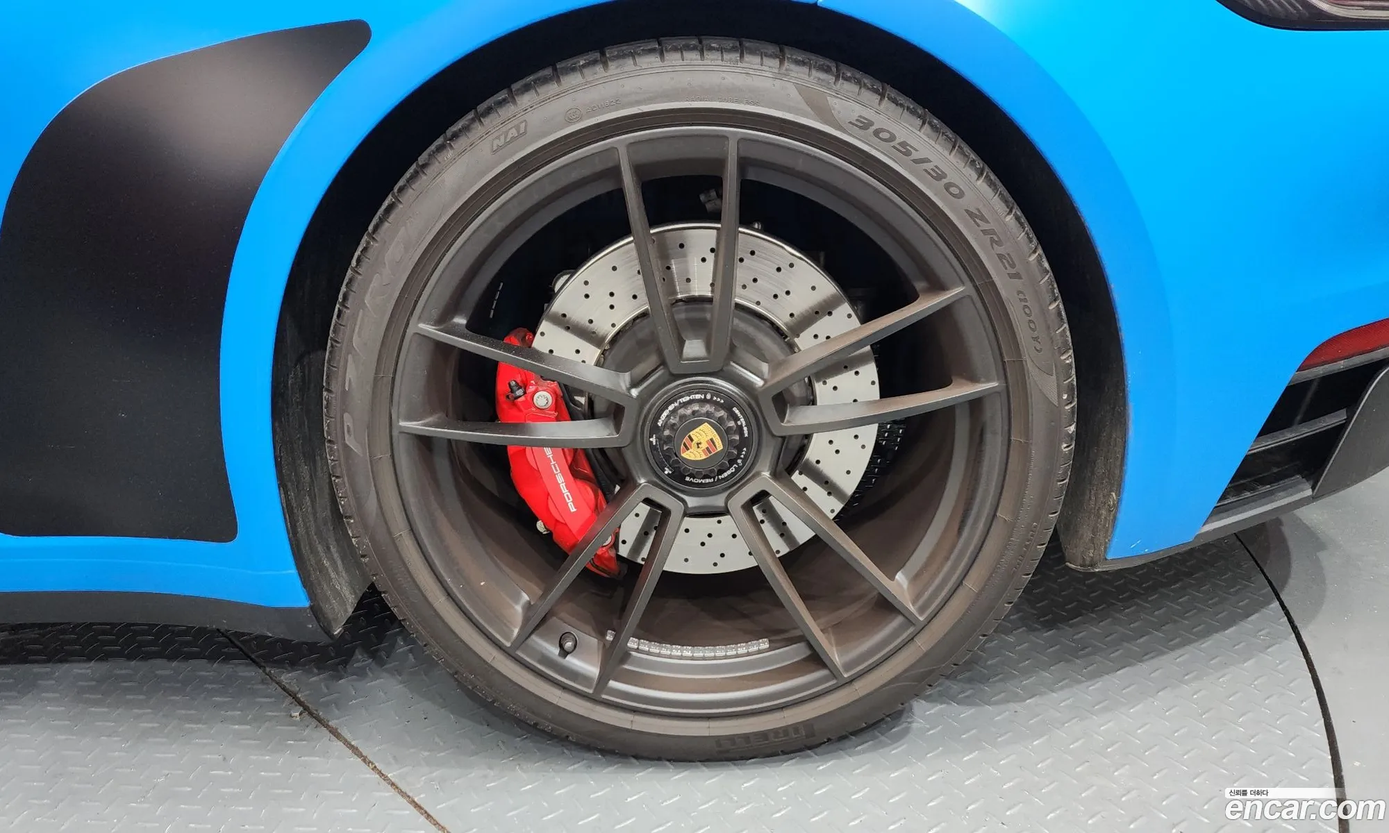 Porsche 911 2023 WP0CB299111111111 — 12
