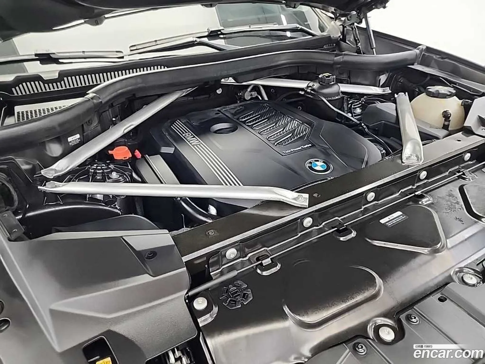 BMW X5 2021 — 16