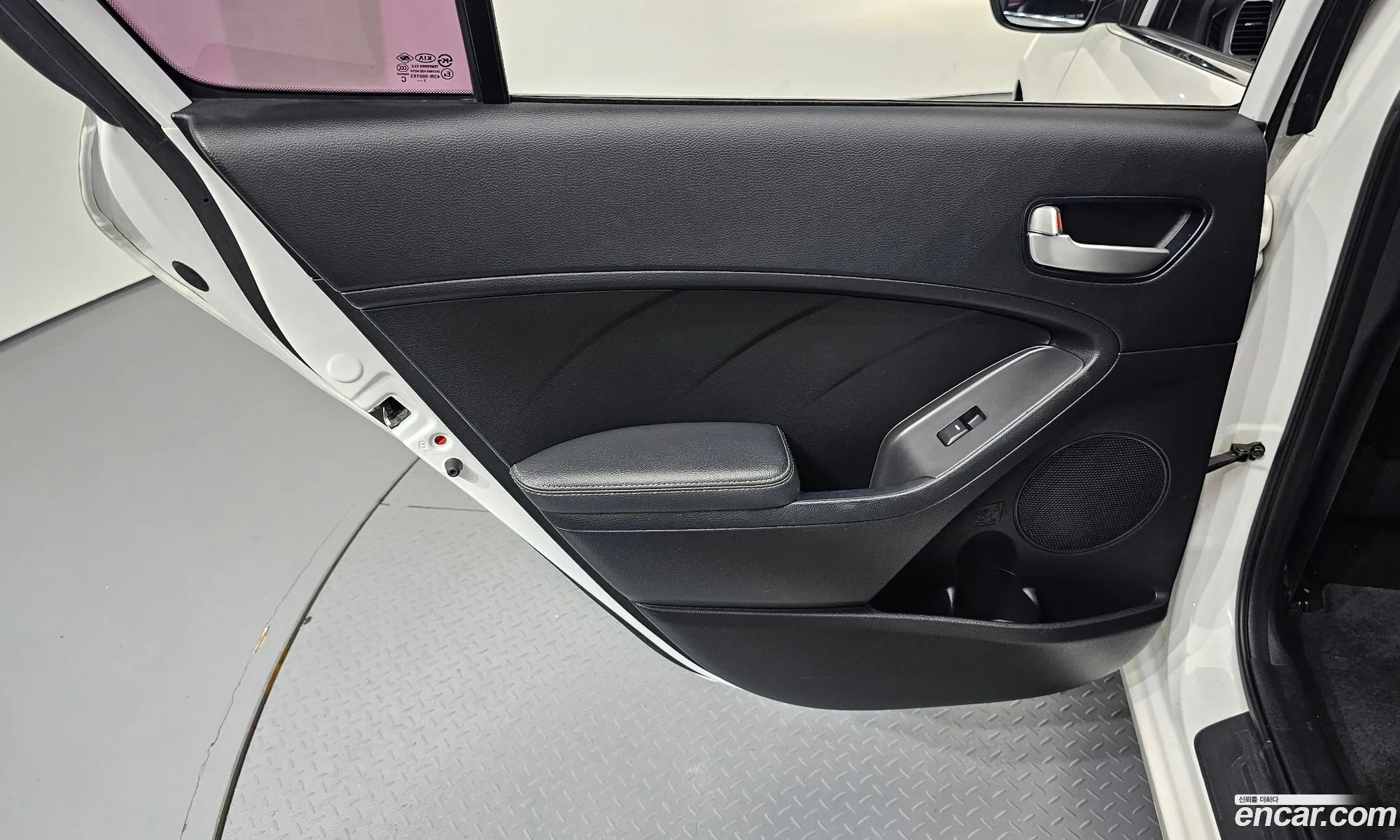 Kia K3 2018 — 20