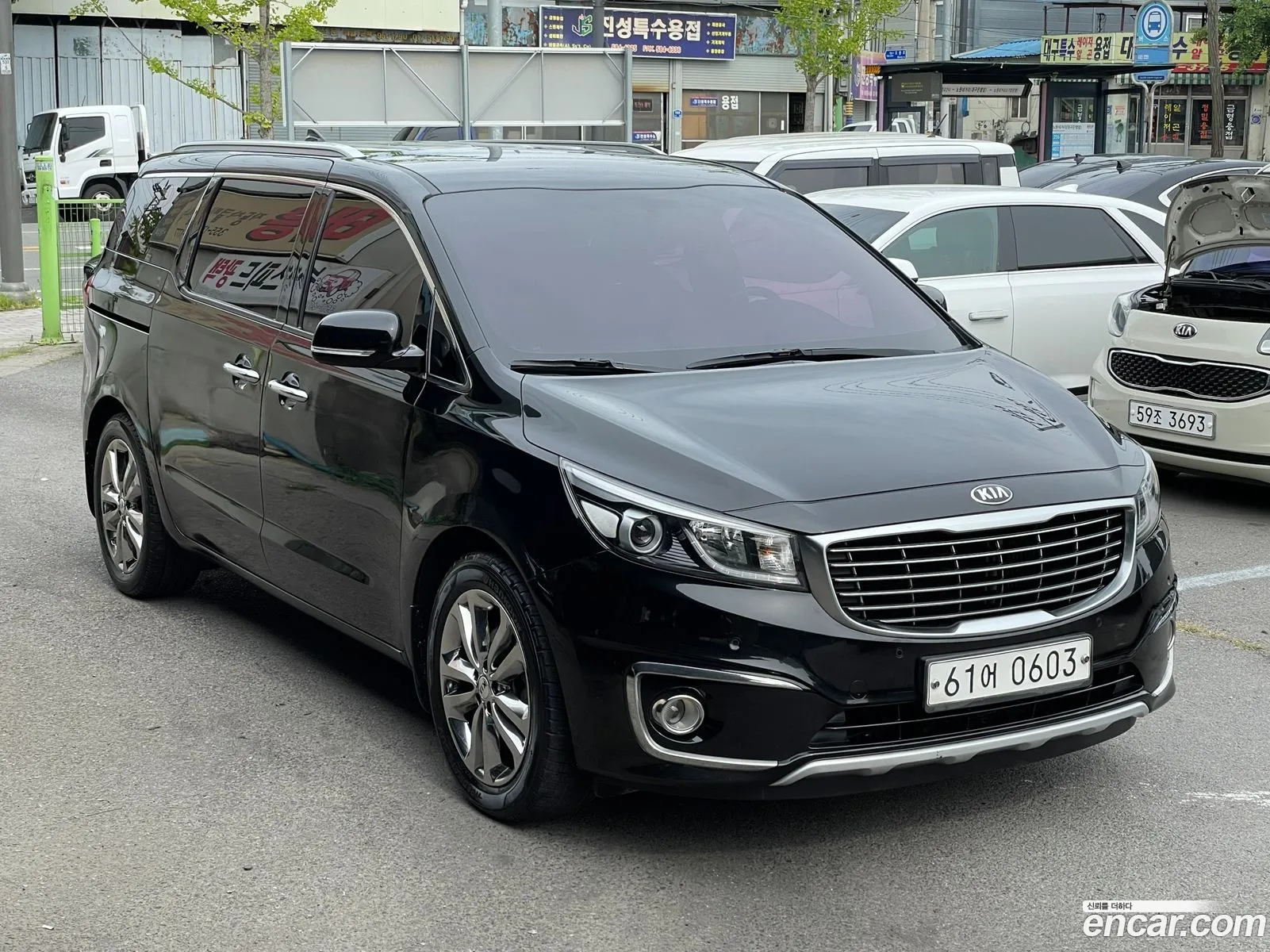 Kia Carnival 2016 — 11