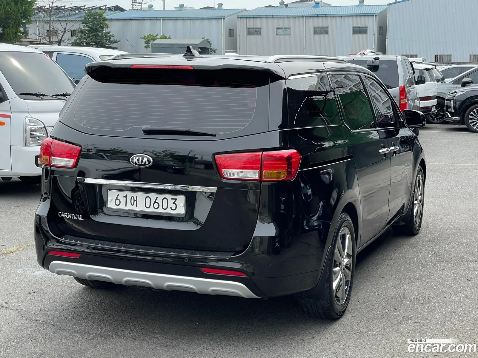 Kia Carnival 2016 — 2