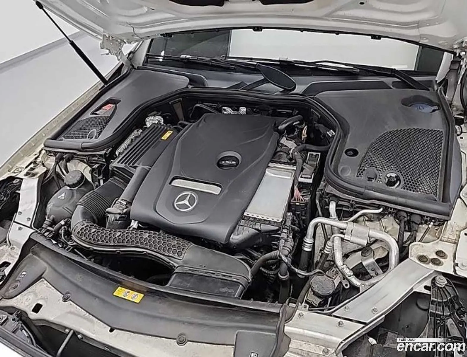 Mercedes-Benz E-Class W213 2018 — 16