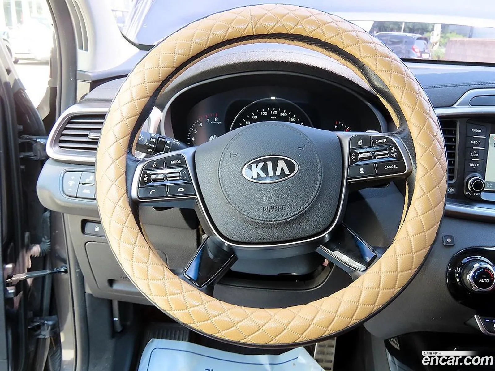 Kia Sorento 2019 — 16