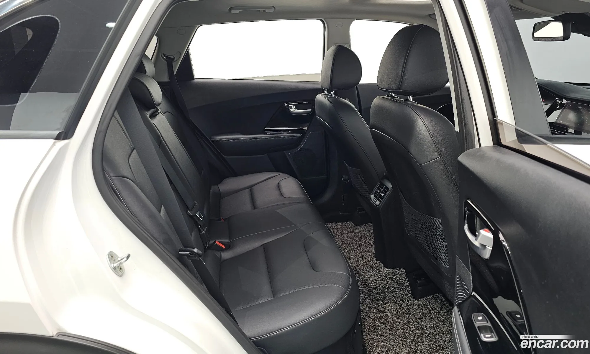 Kia Niro 2019 — 27