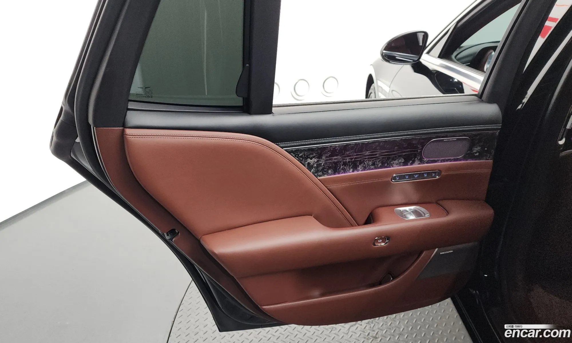 Genesis G90 2022 — 19