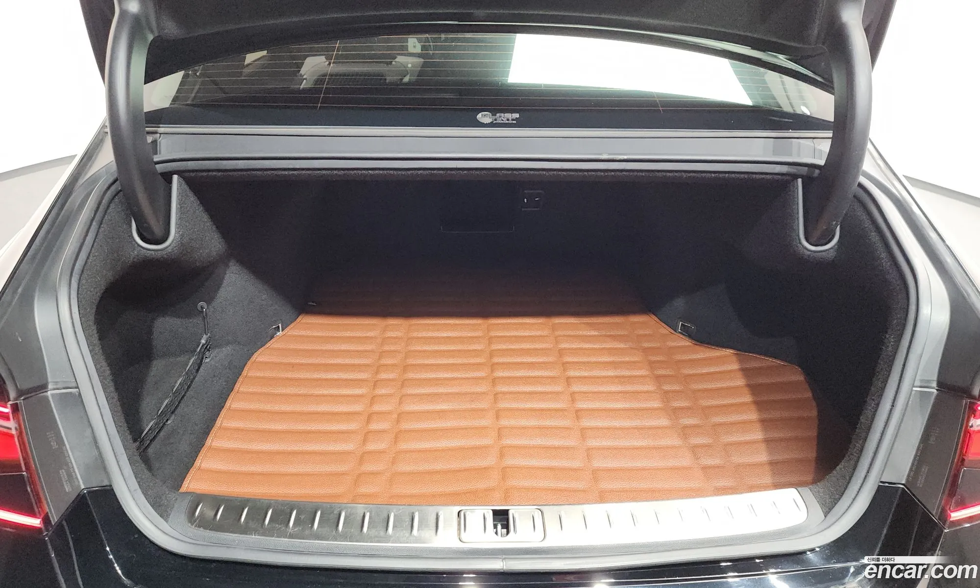 Genesis G90 2022 — 10