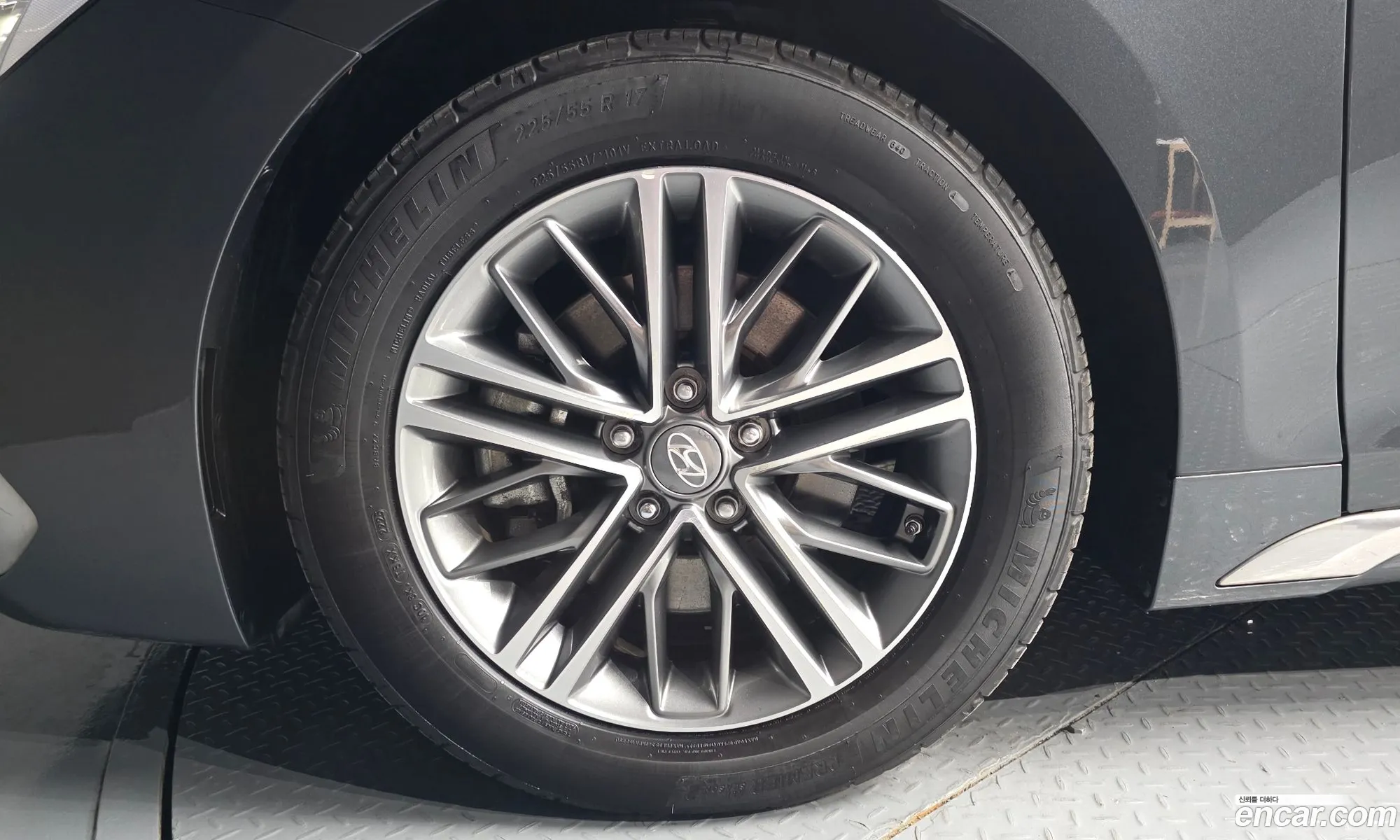 Hyundai Grandeur IG 2019 — 28