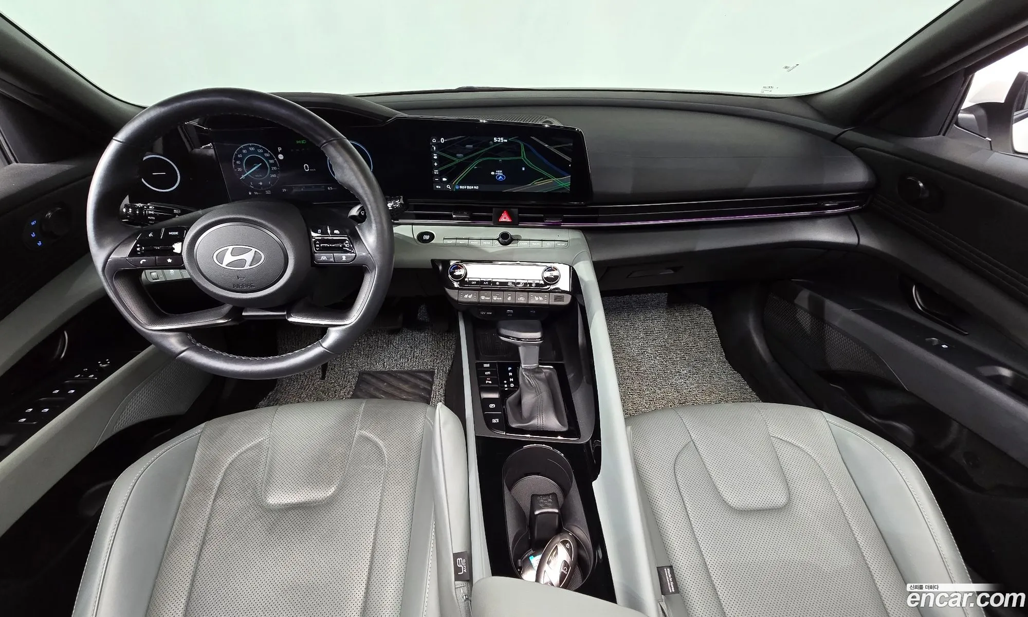 Hyundai Elantra 2024 — 15