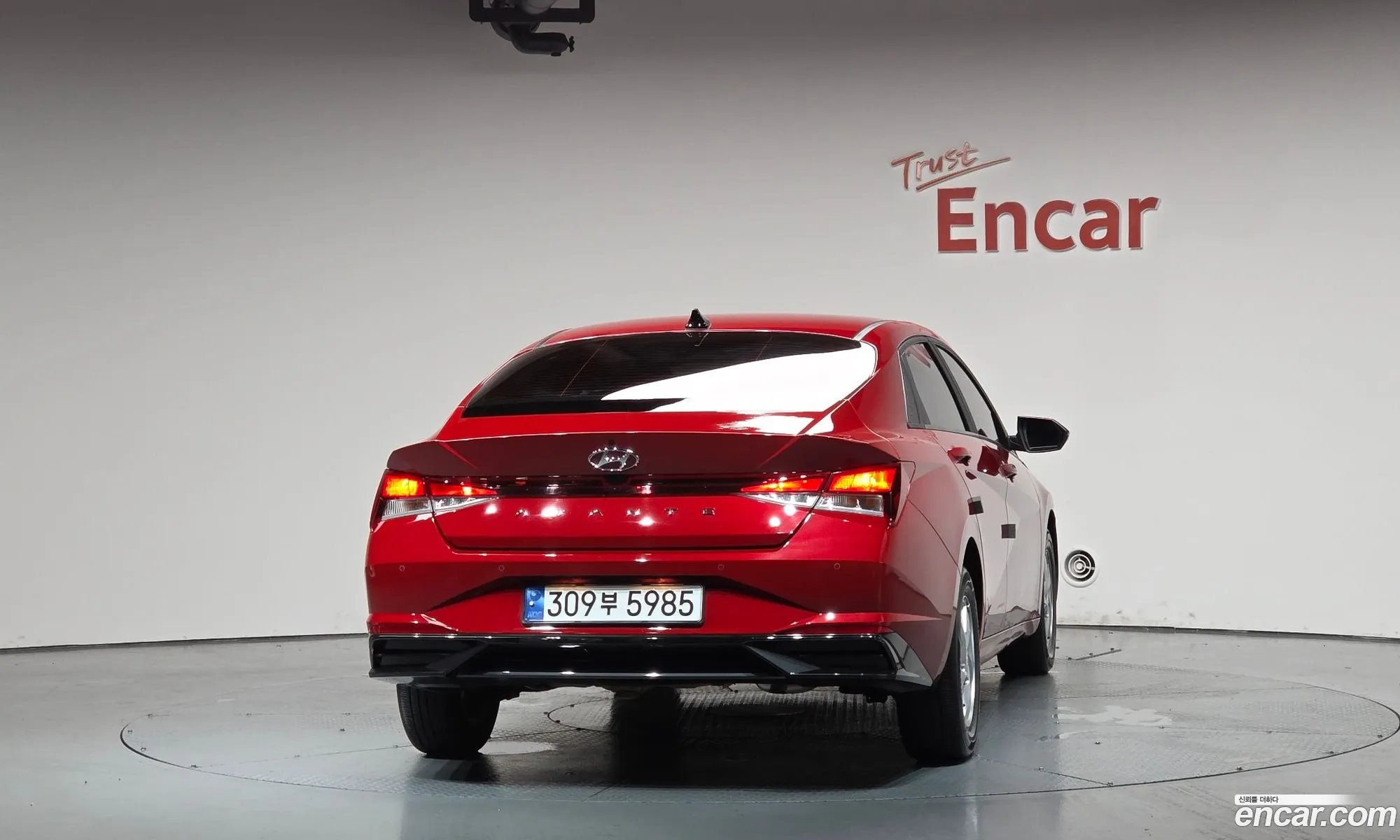 Hyundai Elantra 2022 — 10