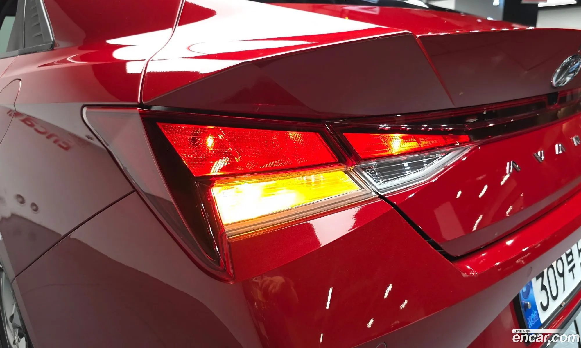 Hyundai Elantra 2022 — 2