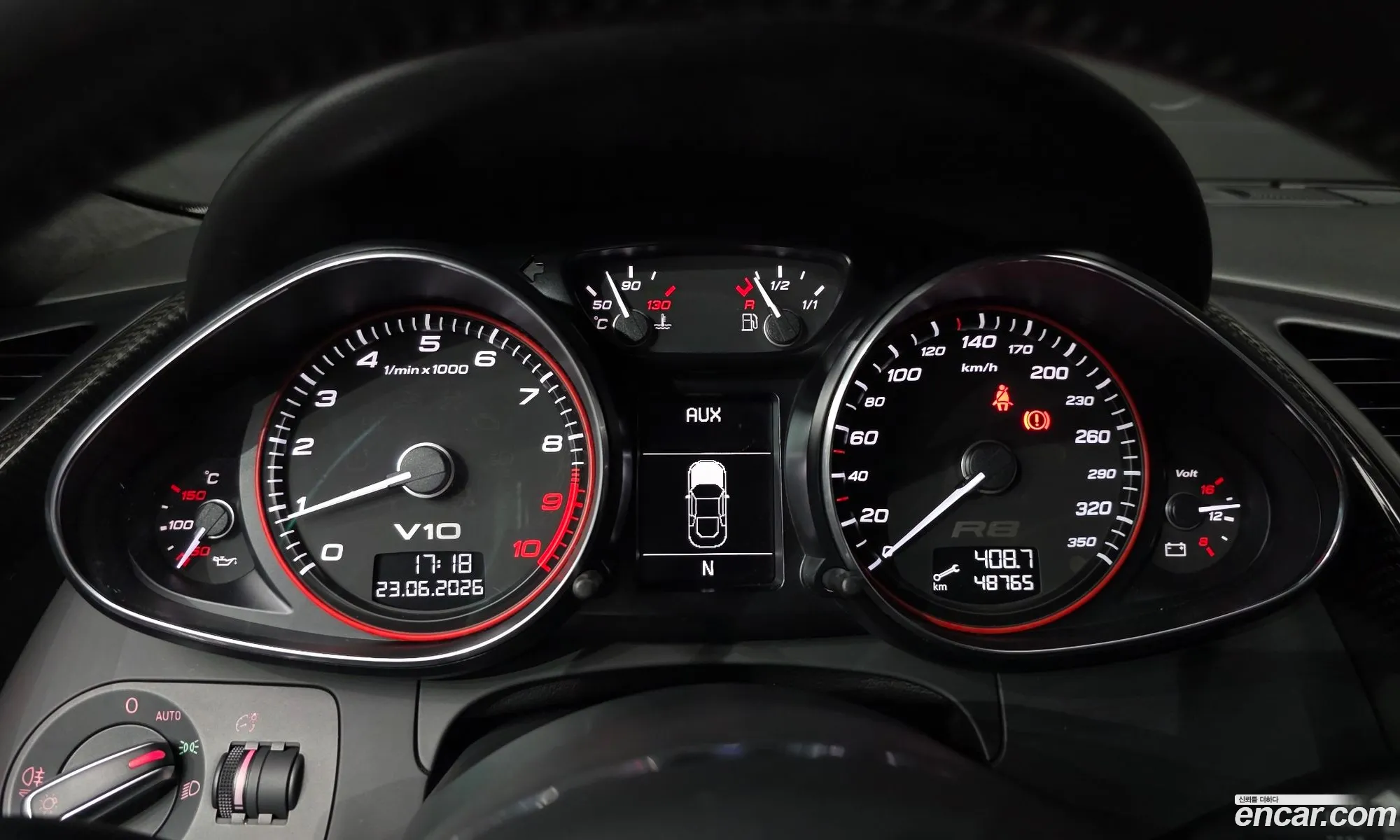 Audi R8 2012 WUAZZZ42XCN000241 — 8