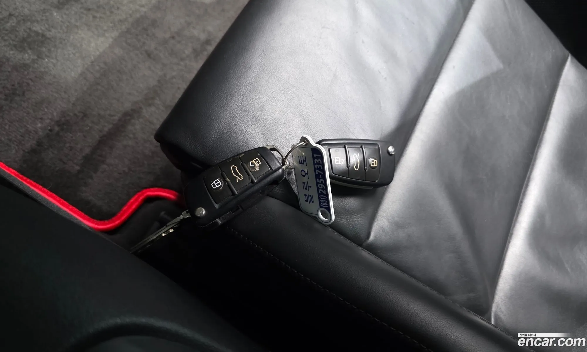 Audi R8 2012 WUAZZZ42XCN000241 — 10