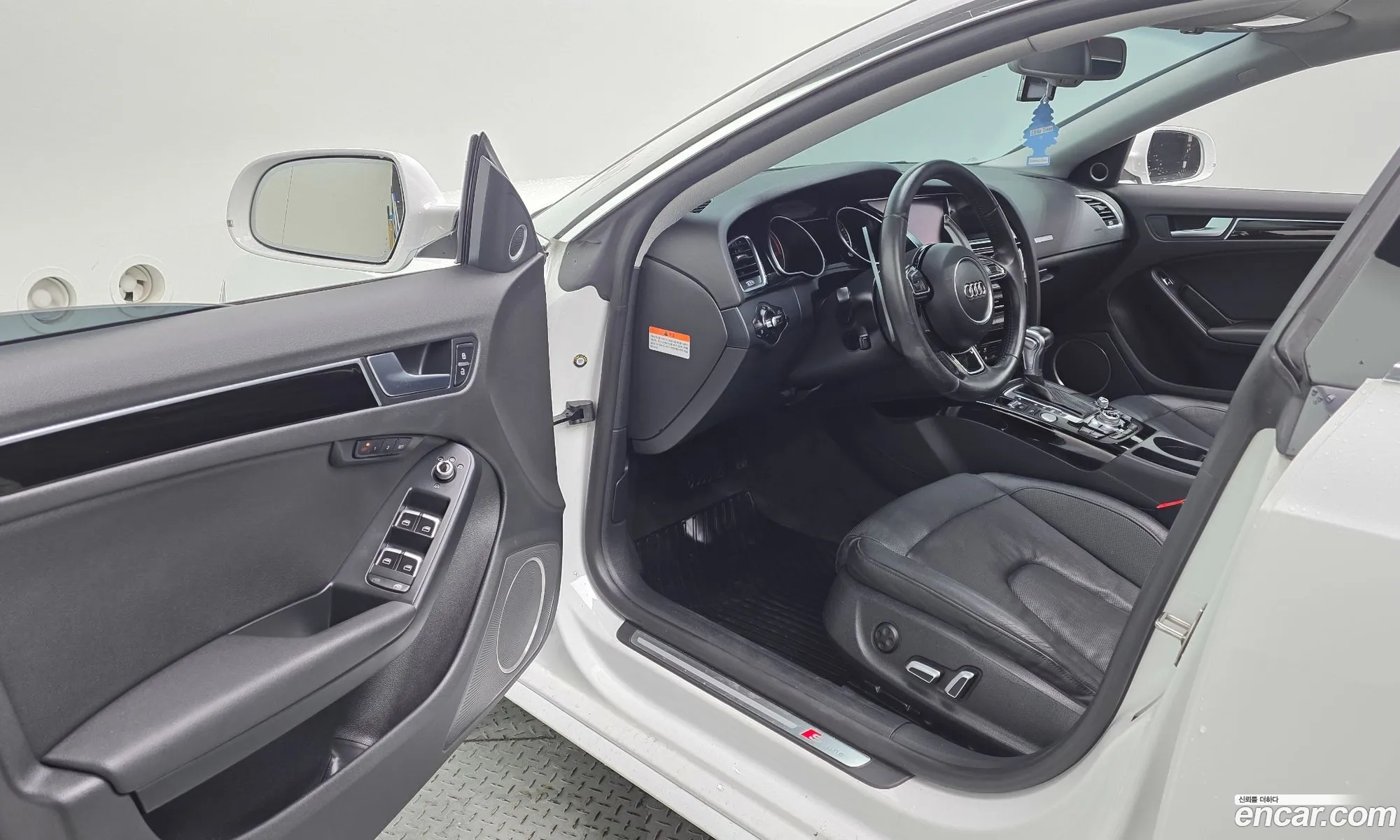 Audi A5 2015 WAUZZZ8T7FA060762 — 5