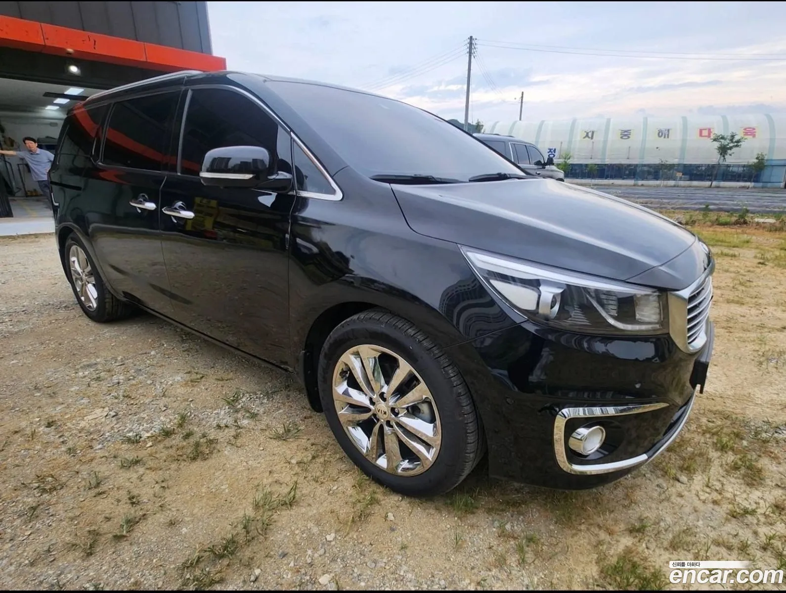 Kia Carnival 2015 — 4