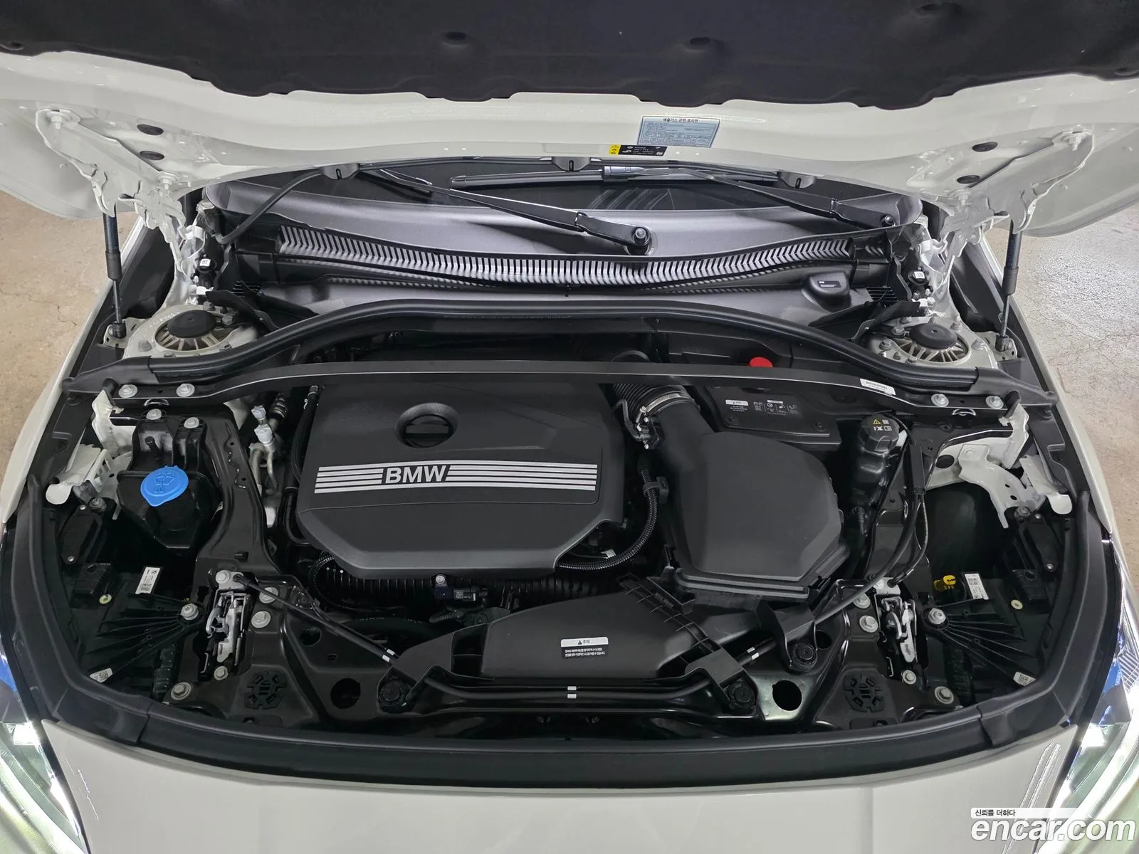 BMW 1 Series 2025 — 18
