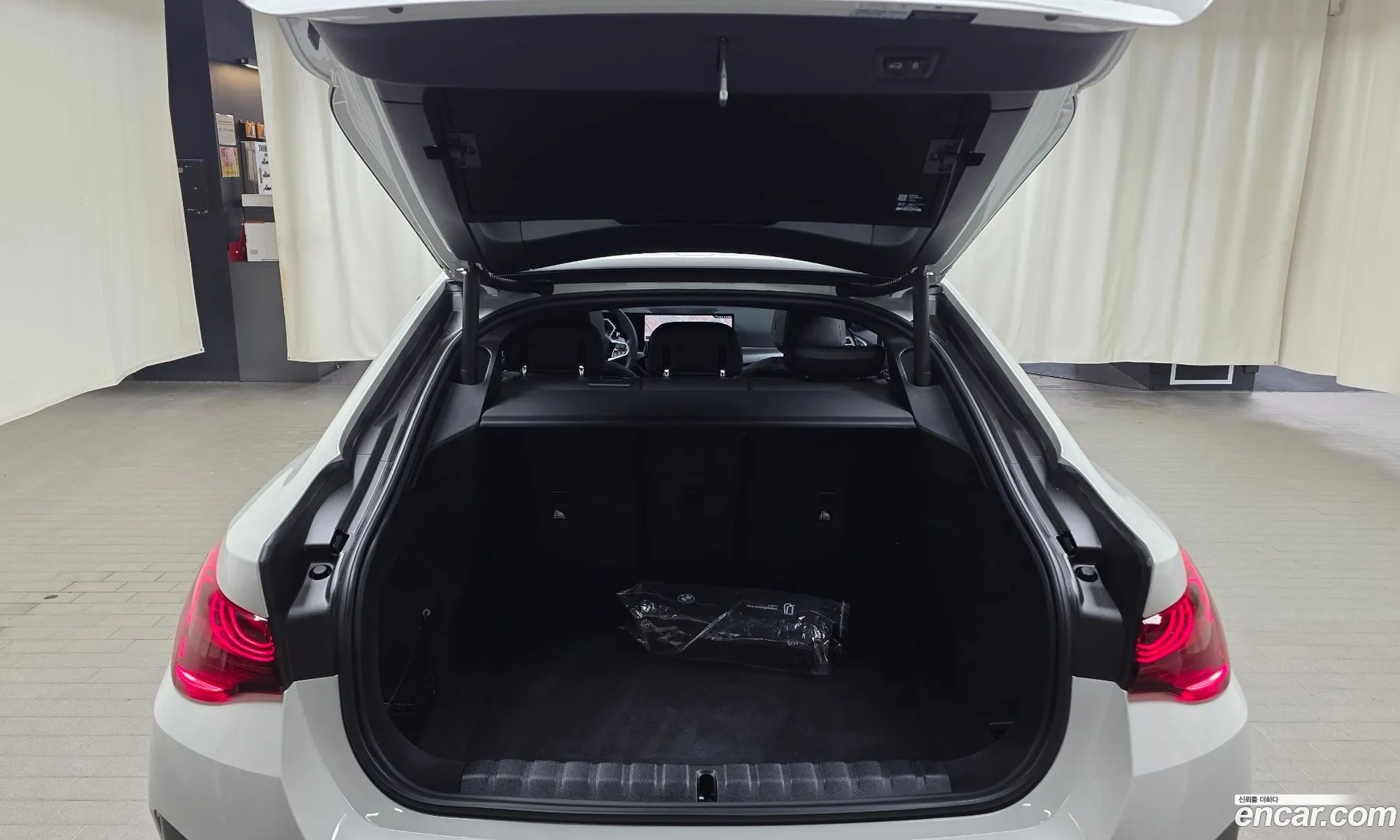 BMW 4 Series 2025 — 32