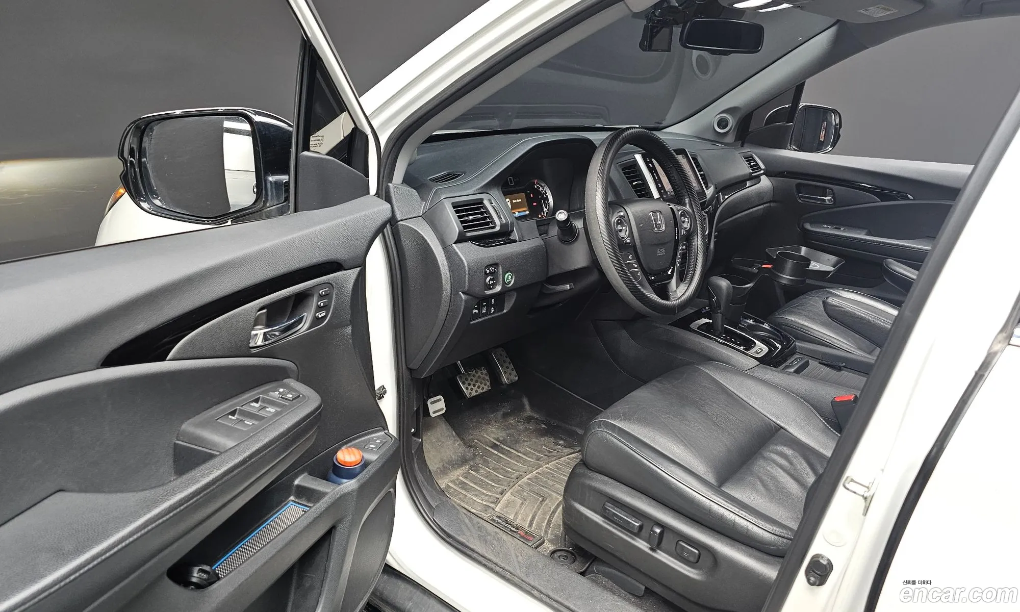Honda Pilot 2018 5FNYF6850JB200582 — 13