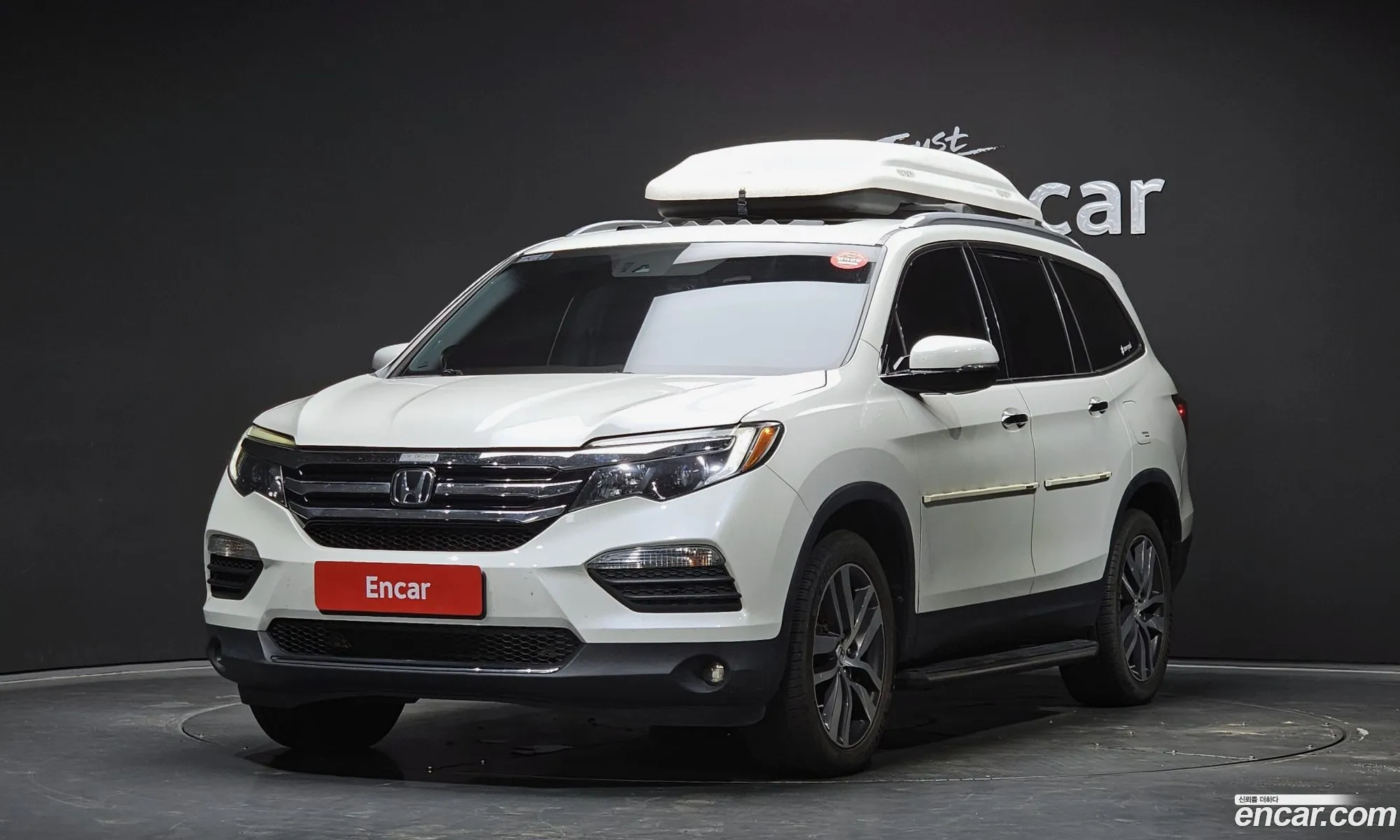 Honda Pilot 2018 5FNYF6850JB200582 — 18