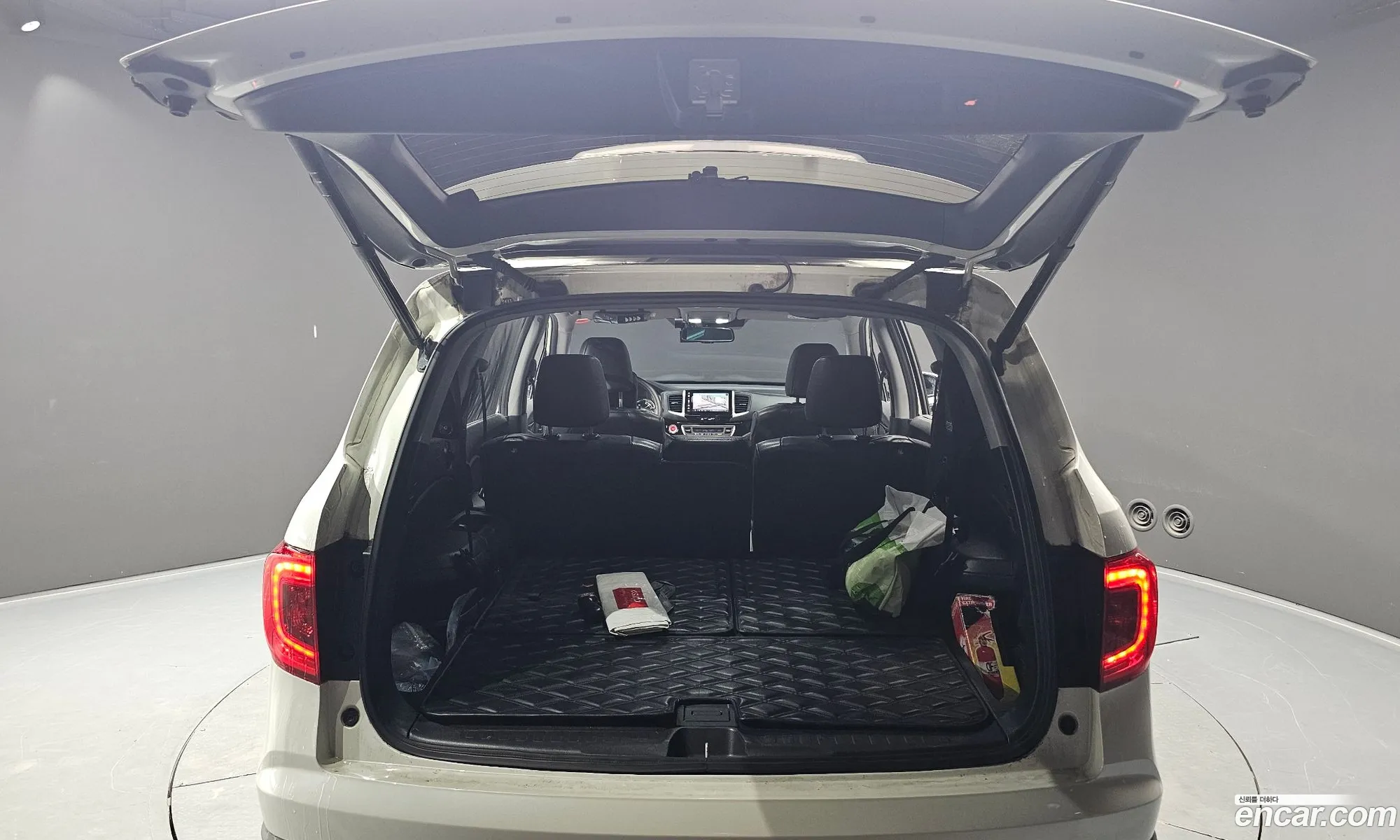 Honda Pilot 2018 5FNYF6850JB200582 — 9