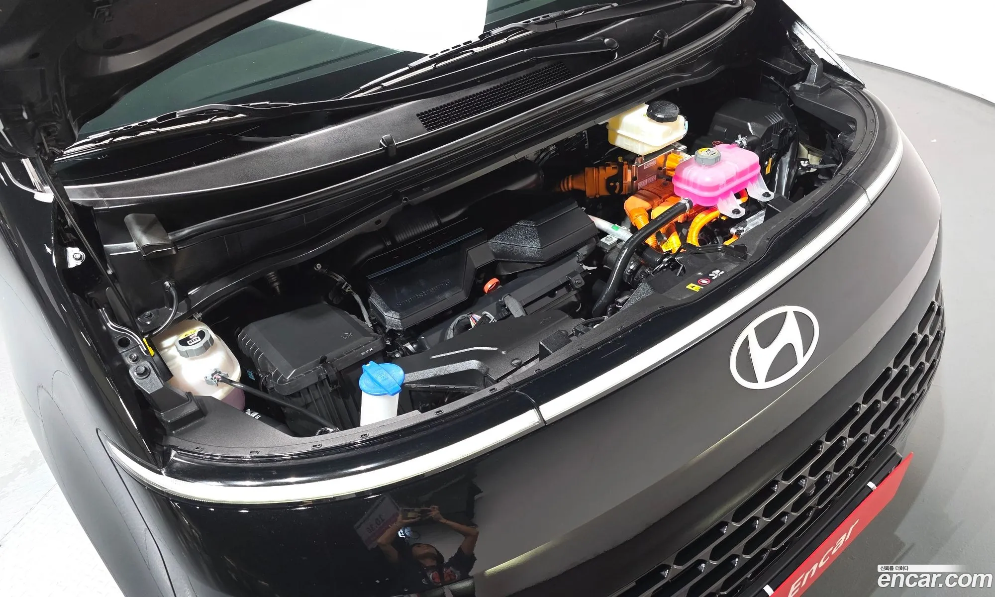 Hyundai Staria 2024 — 5